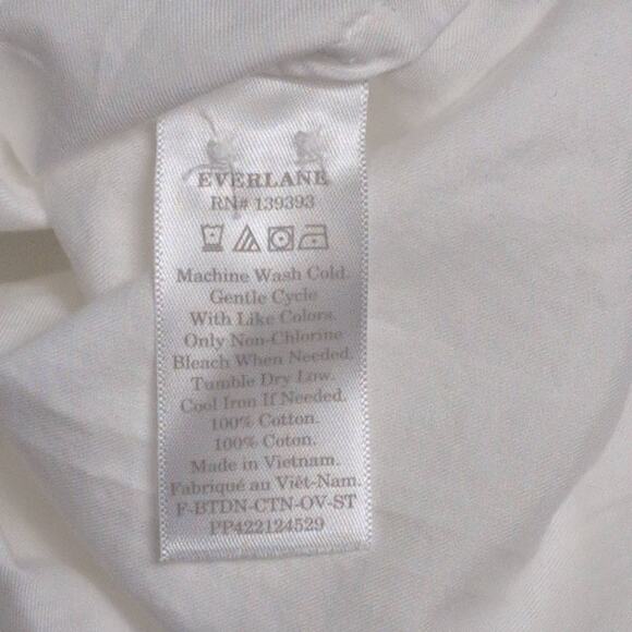 NWT EVERLANE Silky Cotton Relaxed Shirt Off-white Long Sleeve Button Down Size 8 - Picture 5 of 10